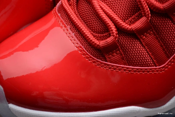 11 378037-623 RetroGym Red Air Jordan 0526